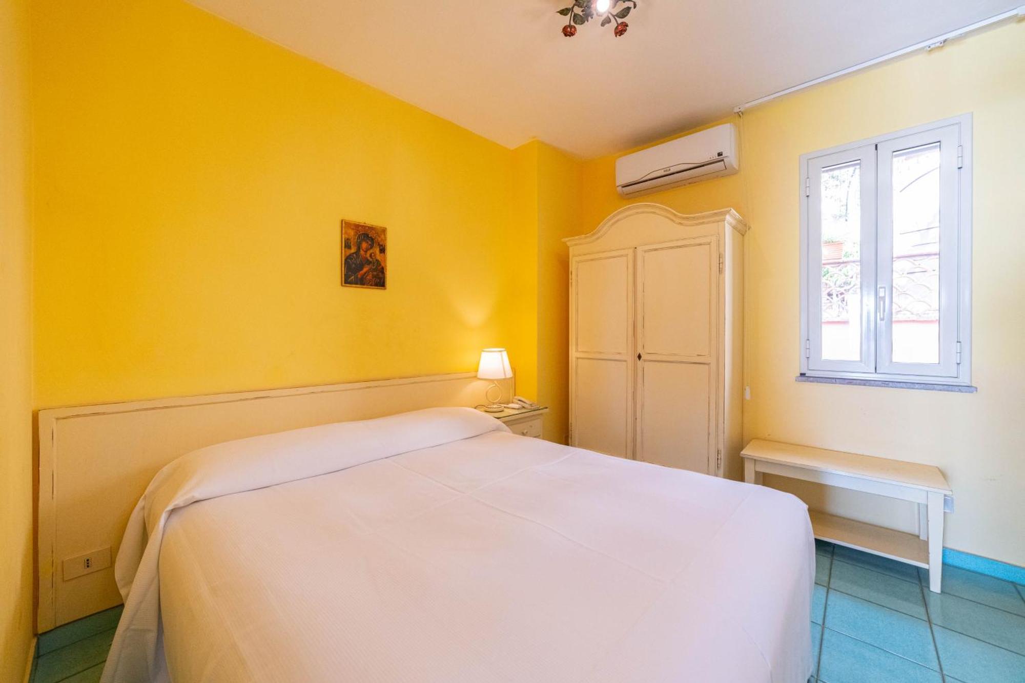 Mendolia Hotel 3*