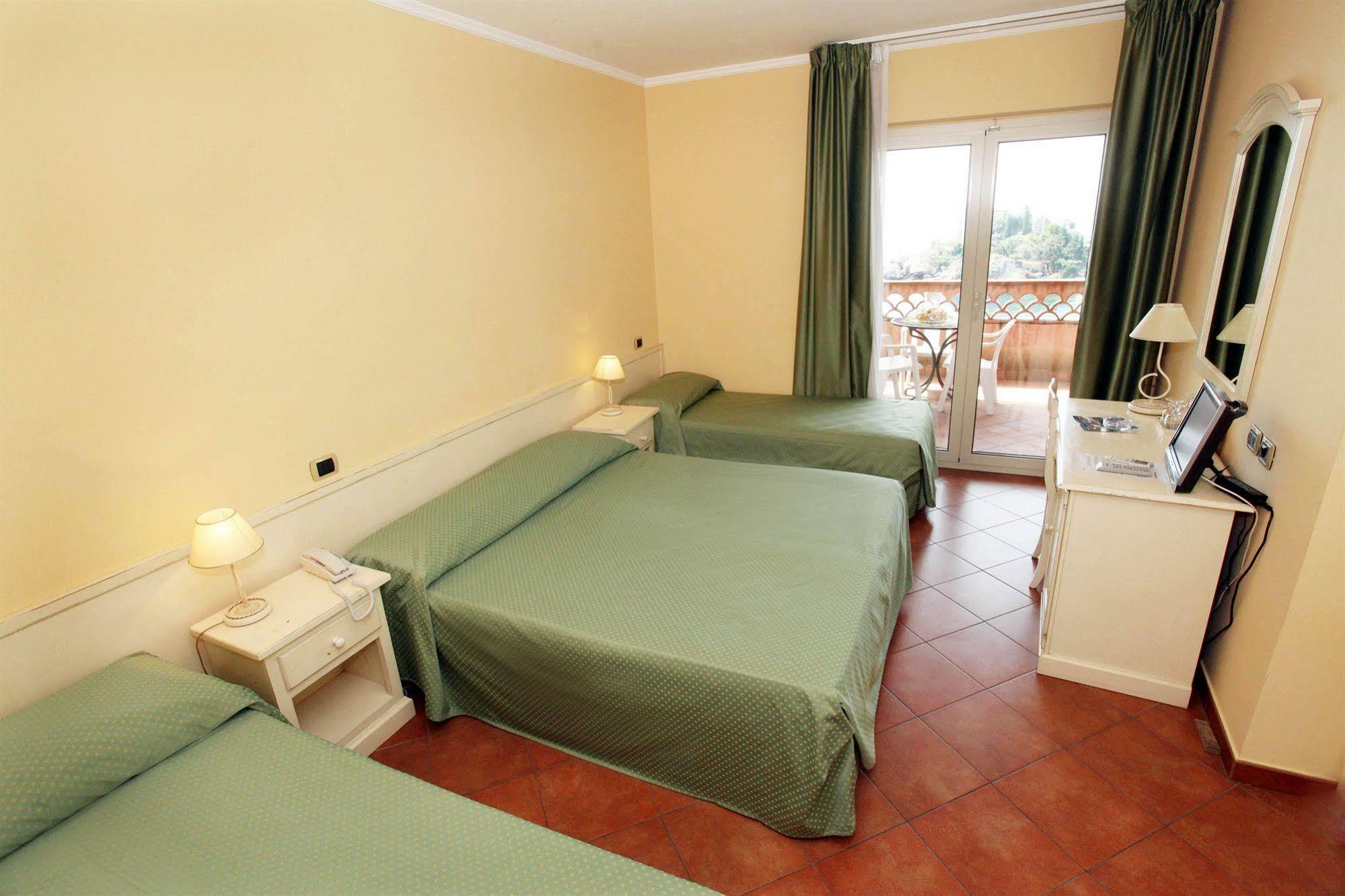 Hotel Mendolia 3*